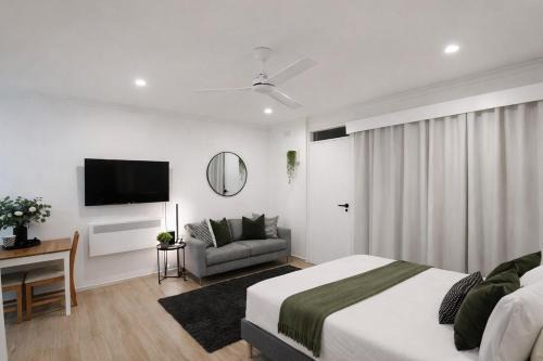 St. Kilda East Apartment | Superb Studio, Great Value in St Kilda East