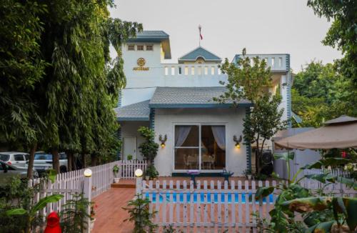 Bhiwadi Villa | The AnuGrah- A Luxury Home Away Villa with Swimming Pool