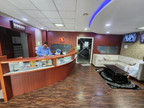 Kalamassery Hotel | The Crescent Suites