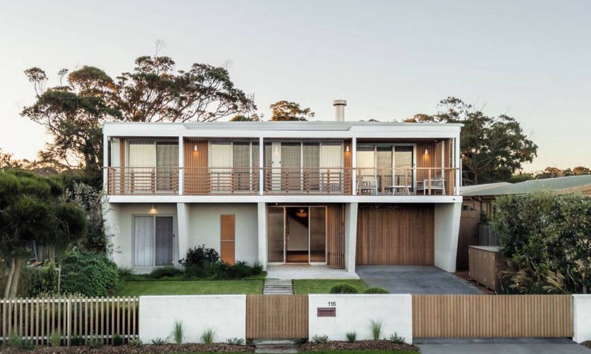 Callala Beach House | 'The Dawn'- Beachside luxury 50m from beach