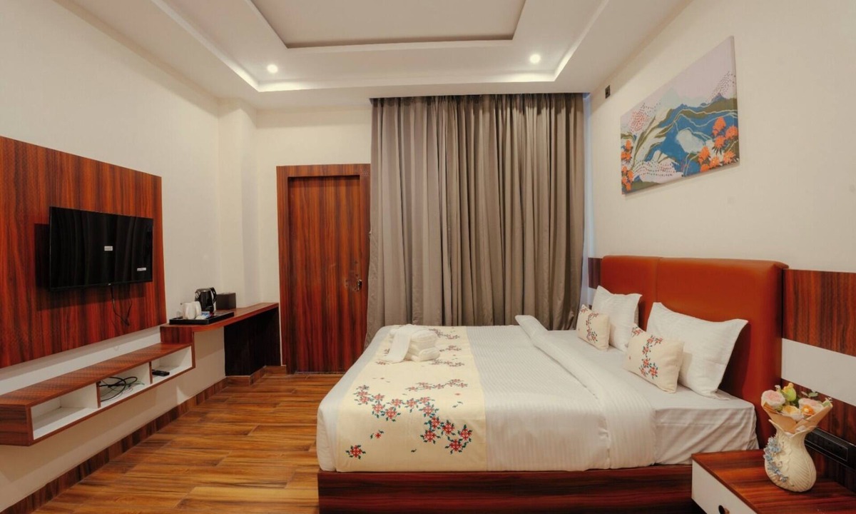 Turuk Hotel | The Golden Recurve Spa & Casino