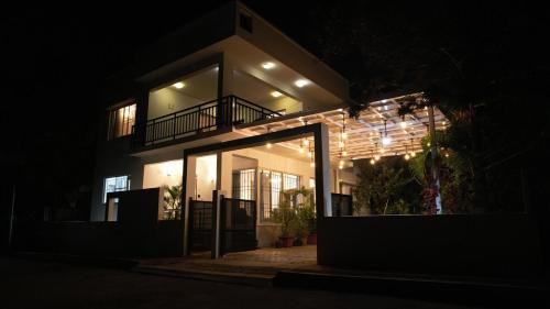 Nandi Hills Apartment | The Oakwood - Falcon Stays at Nandi Hills