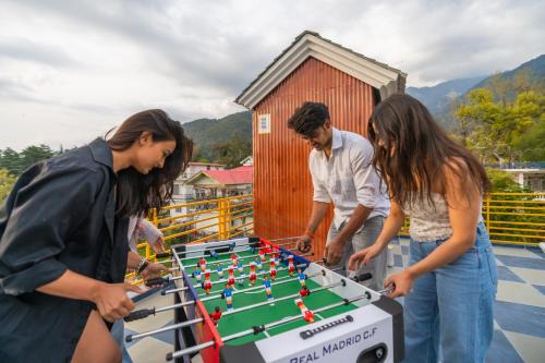 Bir Hostel | The Social Stays Bir