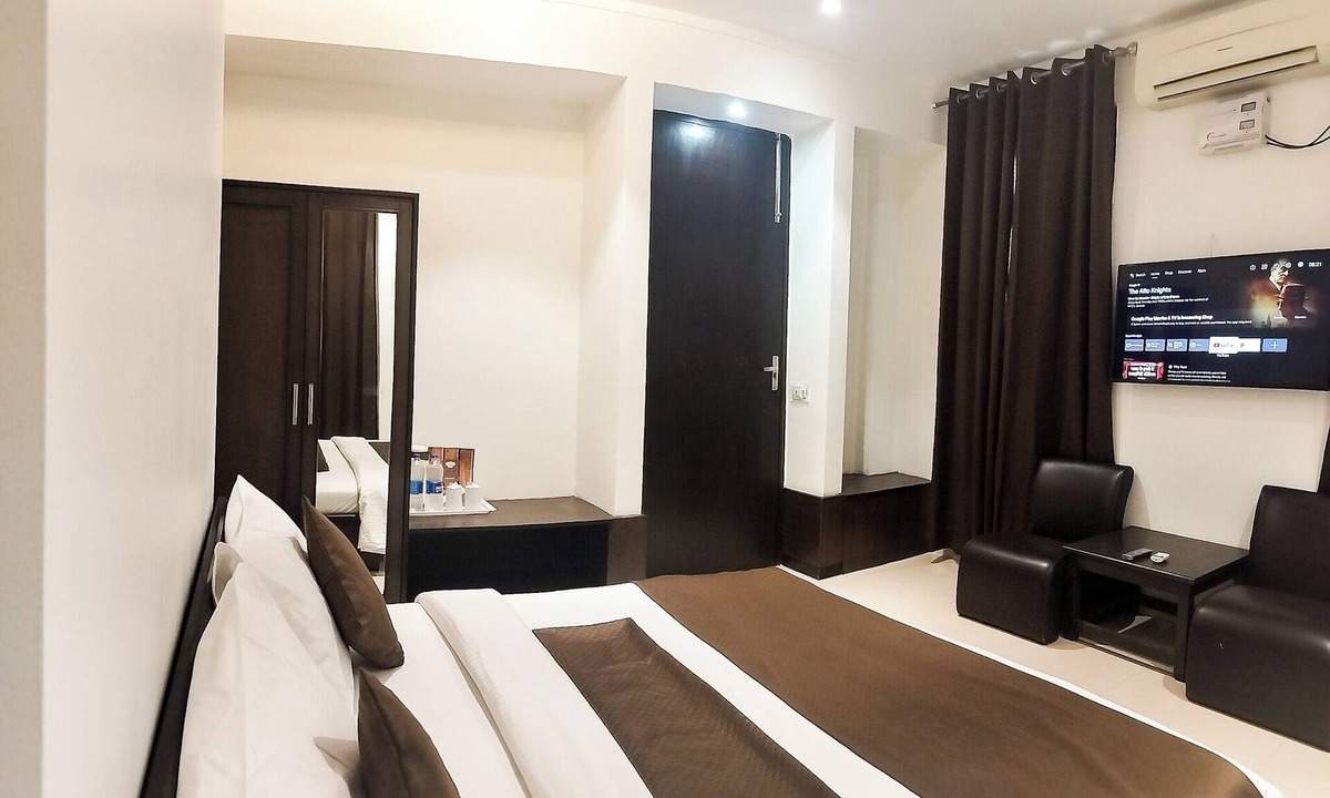 Kalka Hotel | The Wind Cross Hotel