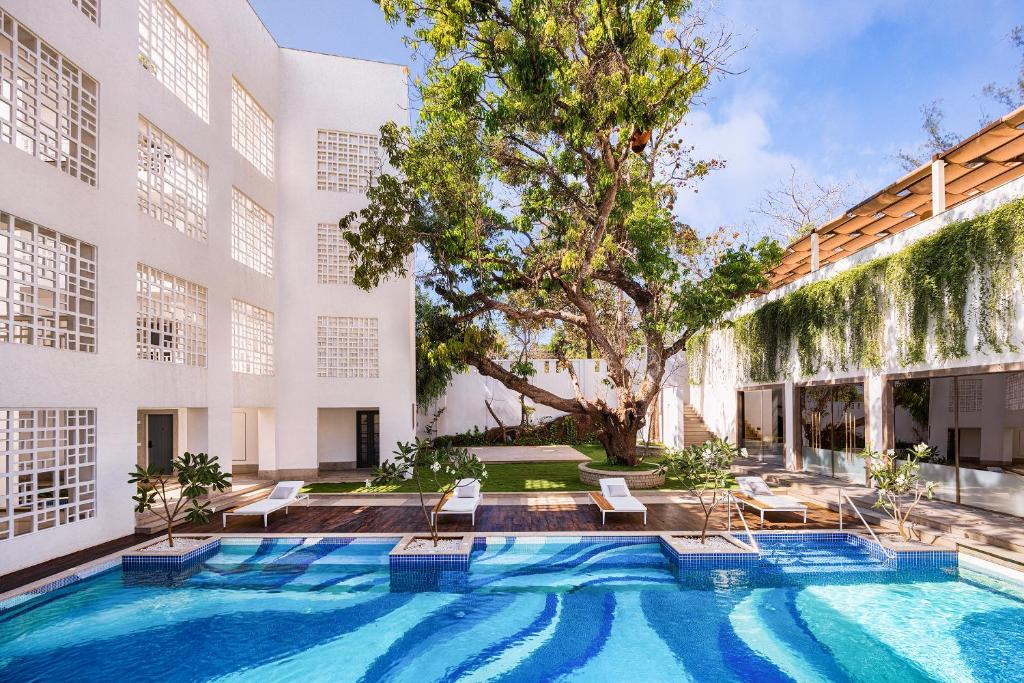 Anjuna Resort | The Yellow House, Goa - IHCL SeleQtions