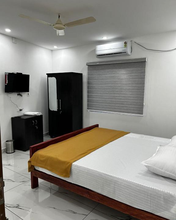 Kanjirappally Hotel | TMK Residency