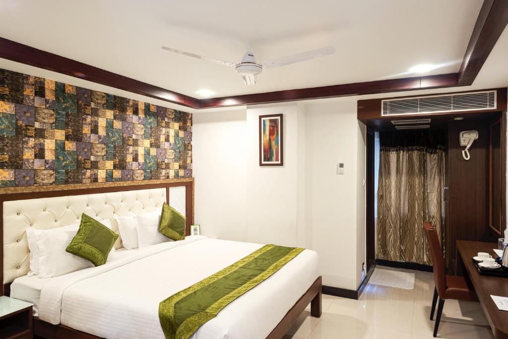 Vijayawada Hotel | Treebo Empire