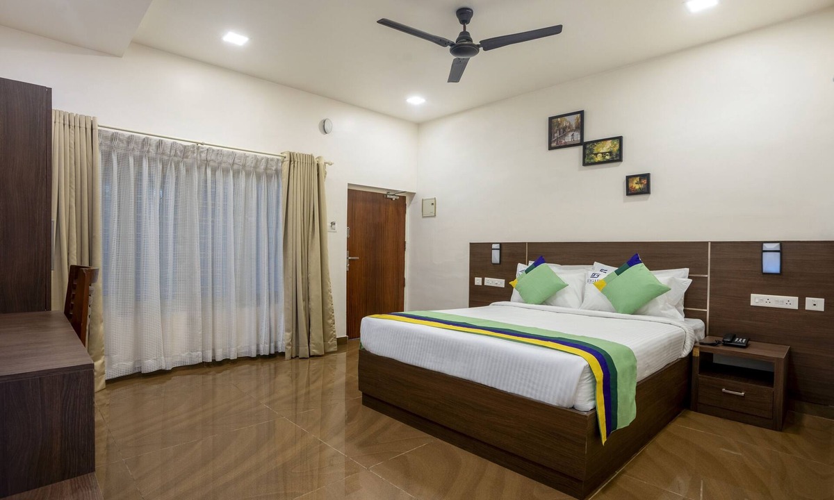 Edapalli Hotel | Treebo Seagate