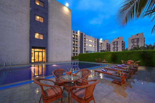 Viramgam Hotel | TreeHouse Morina, Vithalapur