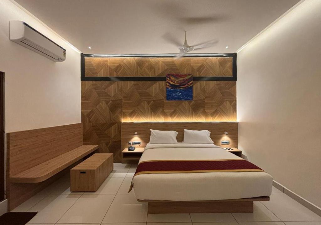Chirala Hotel | Triviera Hotel Chirala