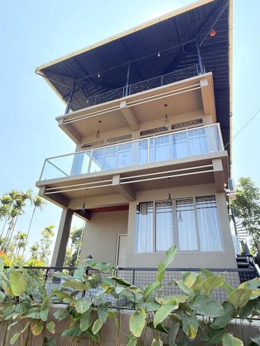 Vayittiri House | Valensa lake view