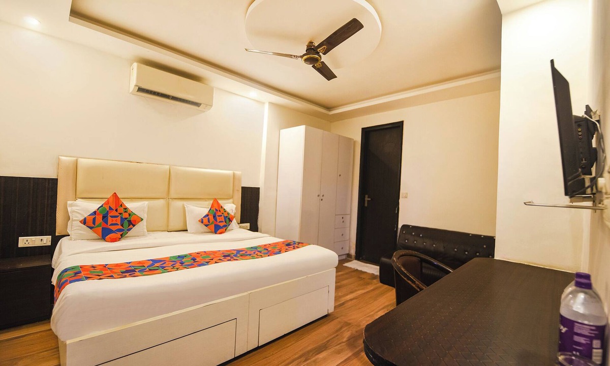 Greater Kailash Hotel | Via Red Apple Greater Kailash