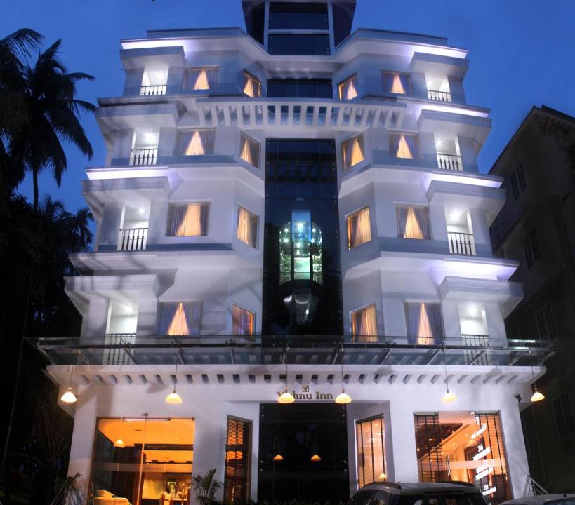 Kuppaayil Hotel | Vishnu Inn