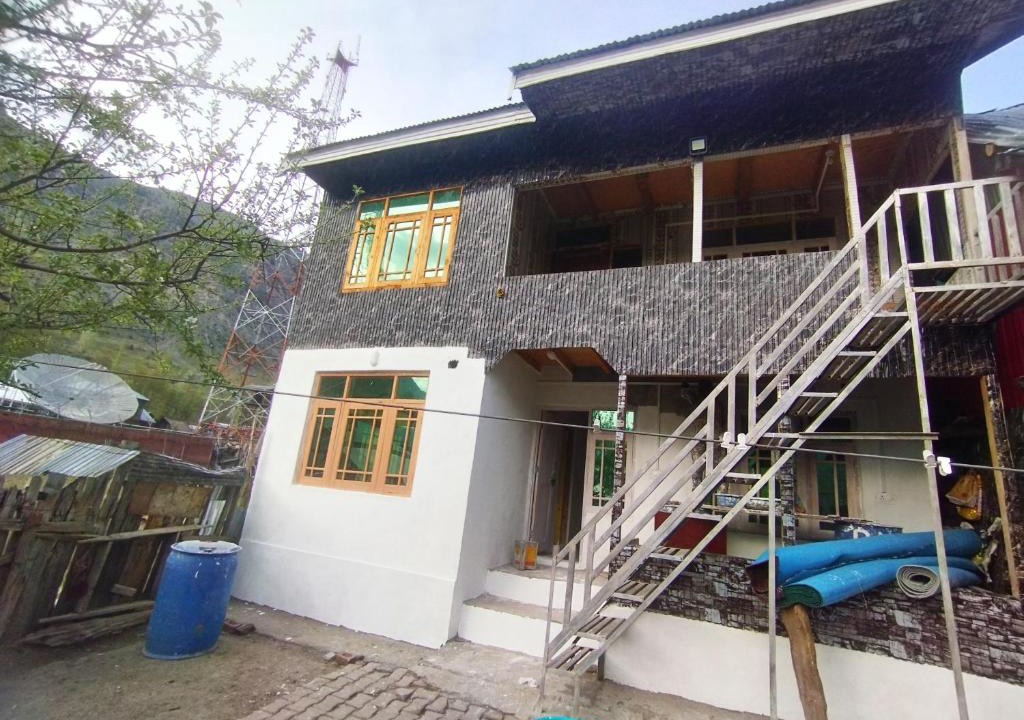 Gulmarg House | Wani Homestay