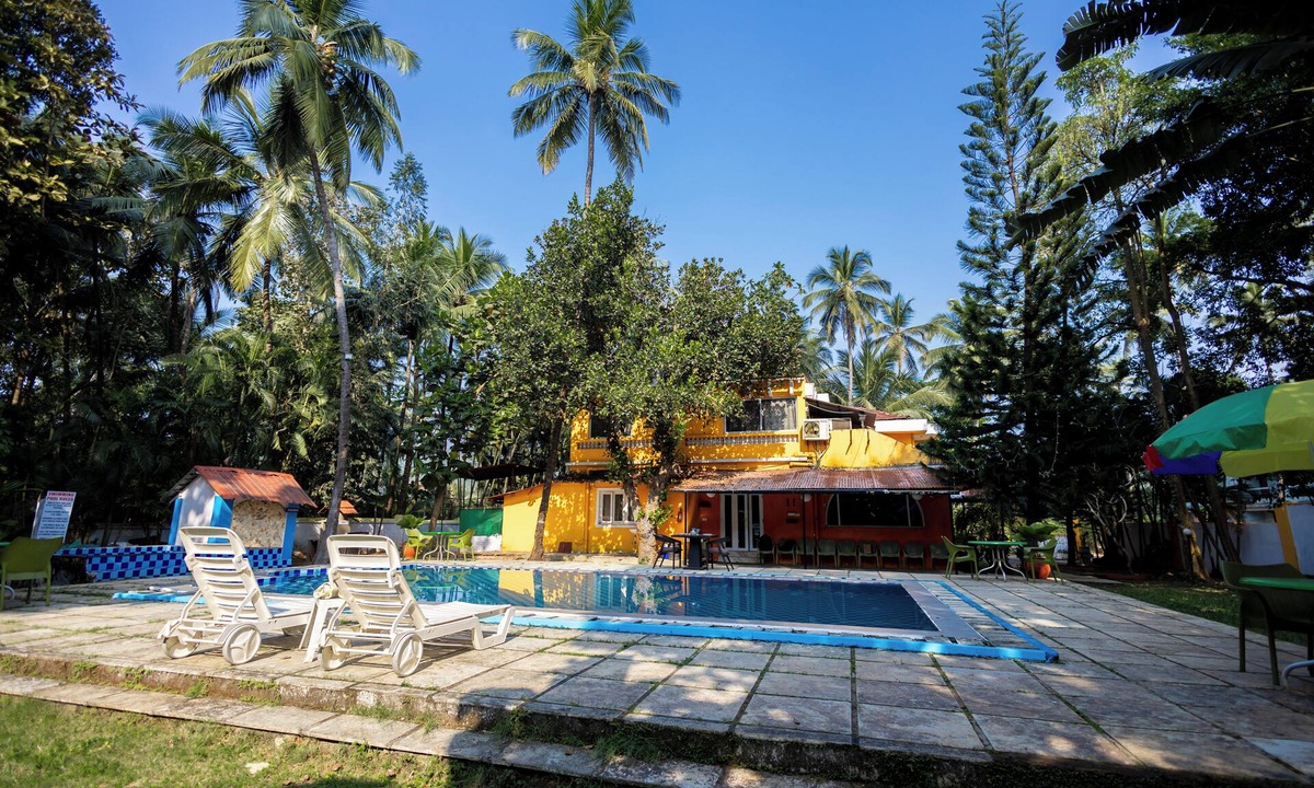 Dongorim Villa | Water’s Edge Retreat – 6BR Private Villa with Large Pool, Goa