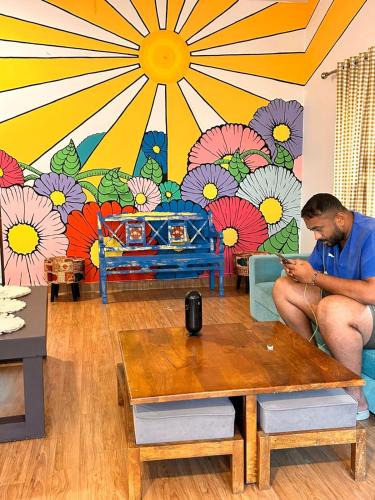 Kailash Colony Hotel | Whiite Panda - Backpacker Hostel in Delhi Greater Kailash