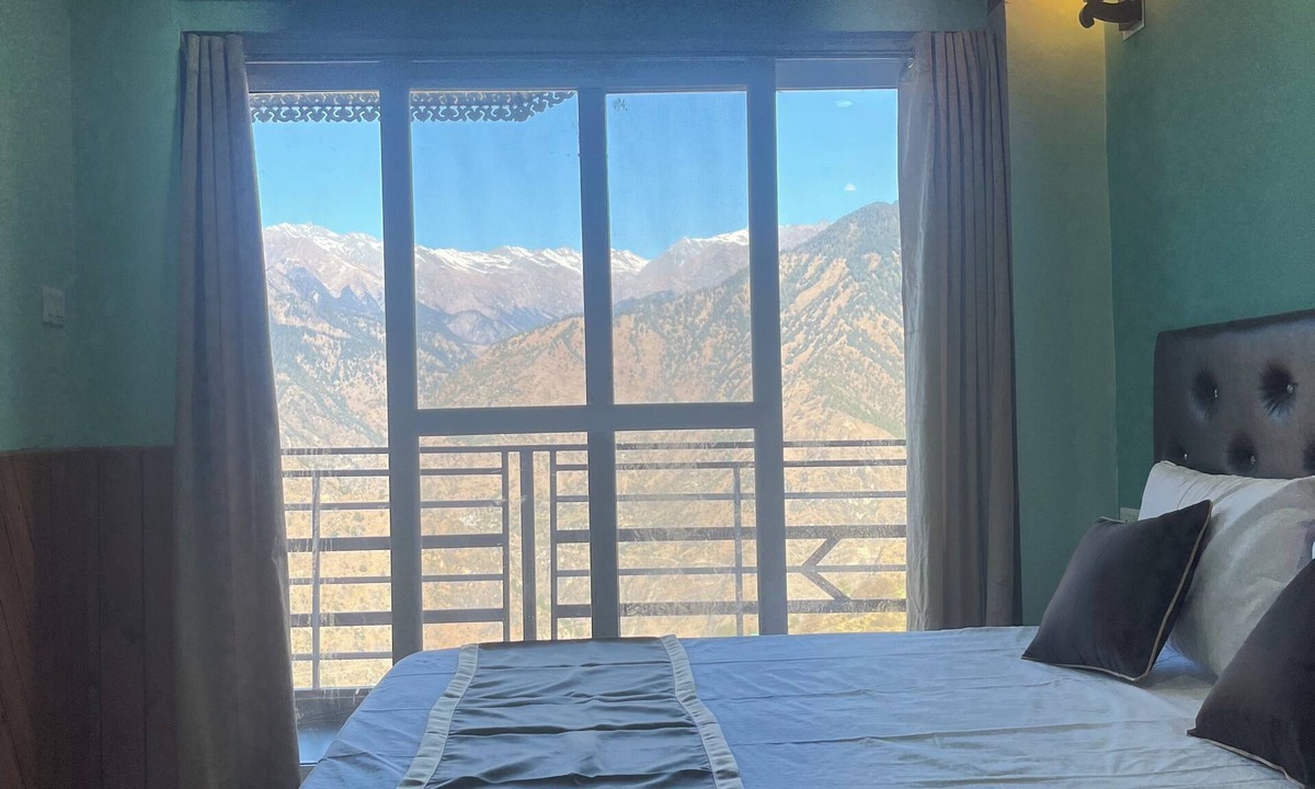 Sarahan Bed & Breakfast | You home away from home in the mountains.