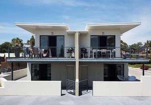 Beachfront Eight in Mollymook