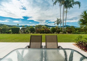 Lagoon Beachfront Lodge 003 on Hamilton Island by HamoRent in Hamilton Island