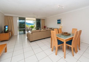 Lagoon Beachfront Lodge 003 on Hamilton Island by HamoRent in Hamilton Island