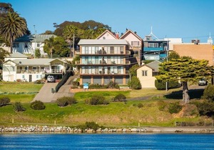 Pacific Pines Unit 6 in Narooma