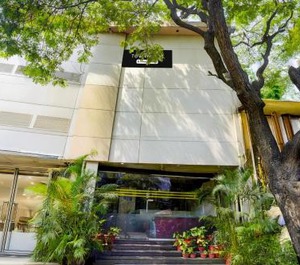 Andheri East 