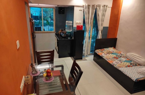 Malad West Apartment | 1 BHK, full appt, Next to Kokilaben Hospital, Versova Metro.