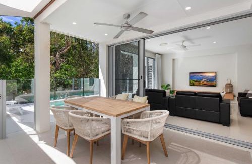 Mount Coolum House | 13 Wave Crescent