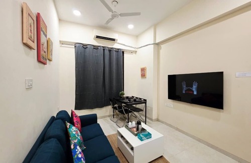 Lower Parel Apartment | 1Br Aprt Near Phoenix Mall Lower Parel - 704 By Florastays