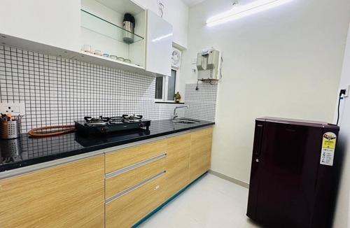 Malad East Apartment | 1BR Service apartment 2002 Malad by Florastays