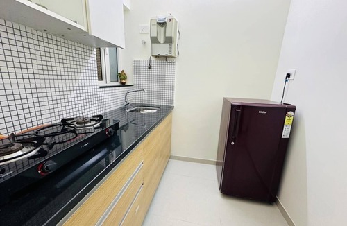 Malad East Apartment | 1BR Service apartment 2002 Malad by Florastays