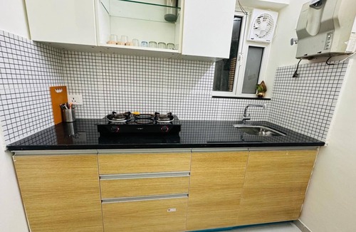 Malad East Apartment | 1BR Service apartment 2002 Malad by Florastays