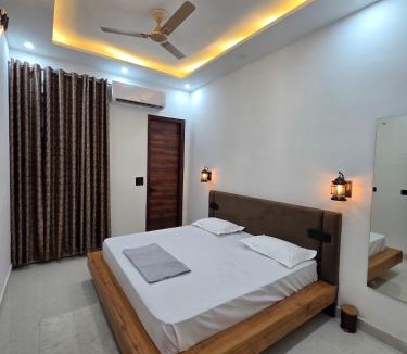Kharar Apartment | 2 Bhk Eknav Villa Family & Couple friendly