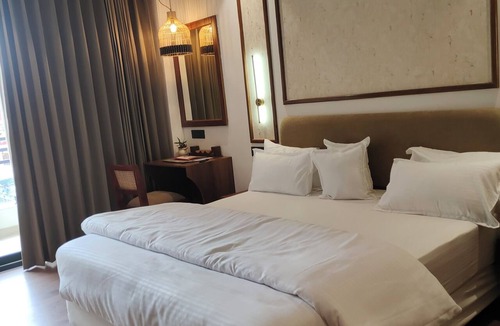 Bullawala Hotel | 22 Heights