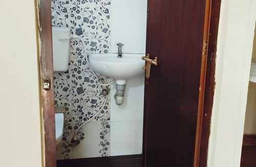 Kochi House | 2BHK Independent House-Ernakulam South Chittoor