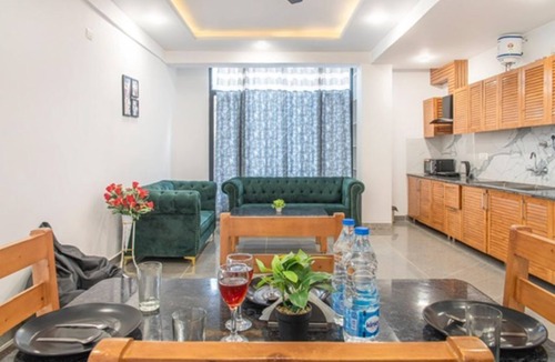 Kasauli Apartment | 3-bedroom apartment in tranquil Dharampur with cool AC breeze in floor 3