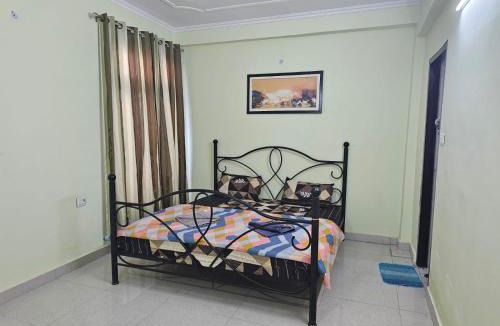 Alambagh Apartment | 3 BHK in Krishna Nagar Lucknow LKO 202R