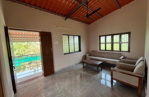 Nargol House | 4-bedroom bungalow in awesome Bordi with AC