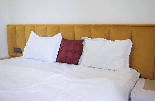 Amritsar Bed & Breakfast | 5-bedroom bed & breakfast in welcoming Amritsar with AC comfort