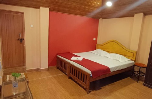 Kumily Bed & Breakfast | 6-bedroom bed & breakfast in gorgeous Kumily, thekkady with WiFi