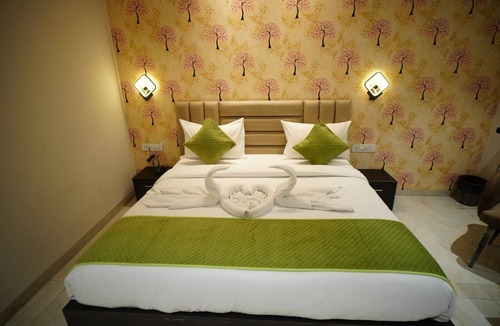 Ludhiana Hotel | 9-bedroom hotel in perfect Ludhiana with cool AC comfort