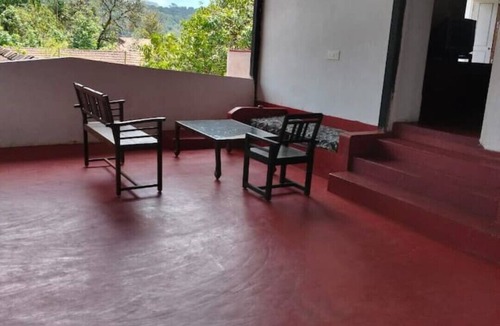 Kudrasthe House | A private waterfall, a coffee farm and best home food in Coorg - all to yourself