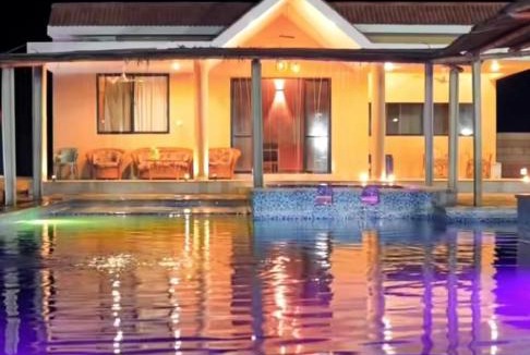 Jaunapur Apartment | Aaliya Farm House