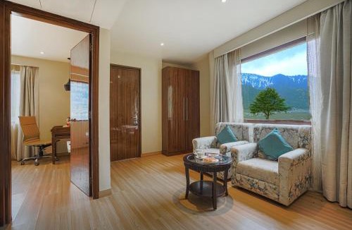 Manali Hotel | Aatmayog Luxury Manor Hilltop Centrally Heated Resort, Manali