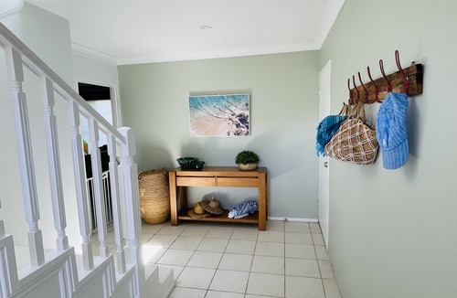 Diamond Beach House | Absolute beachfront holiday home with private heated pool