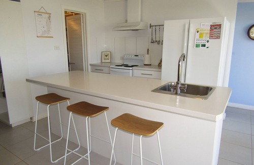 Para Wurlie House | Ahoy Point Turton - Dog friendly - Off Peak Special!