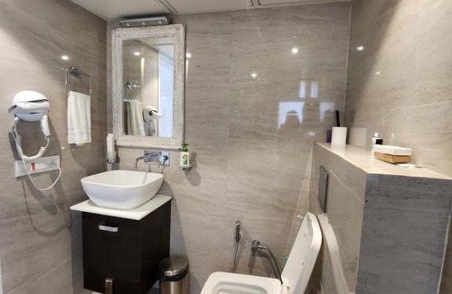 Tapovan Apartment | Aloha on The Ganga&mountain view 2BHK by AlmostHeaven