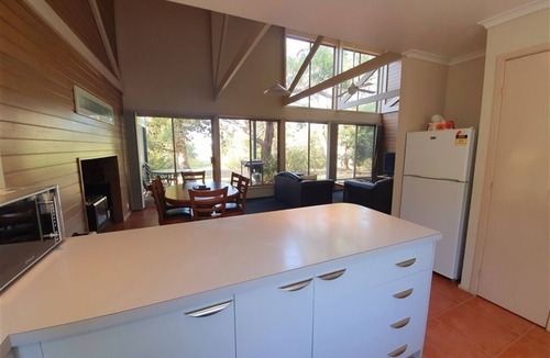 Forge Creek Apartment | Amphion - 1 Nt(waterfront)