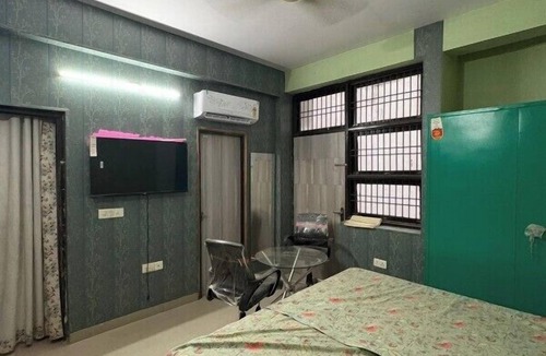 Agra Hotel | Awaraj Home Stay