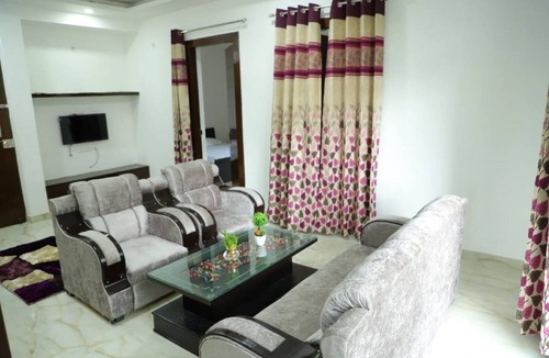 Geeta Nagar Apartment | Awesome Property Someone Will Love To Live